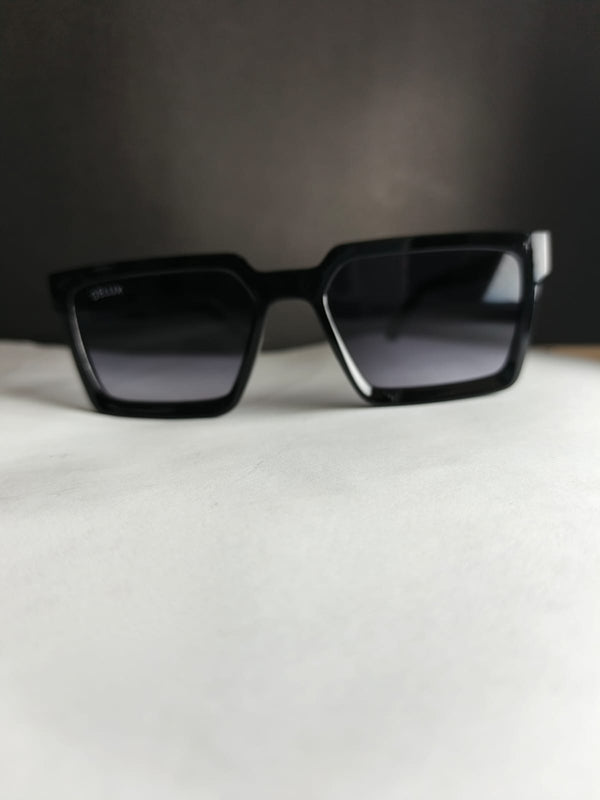 Smart Style Men’s Glasses – Now at HERE